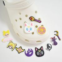 แฟชั่น Crocs Jibbitz สำหรับ Pins Colorfully Sailor Moon DIY รองเท้า Buckle Charm