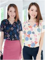 Narinari : NT8710 V-Placket Hana Blouse