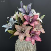 【LZ】❈✐  SunMade-Luxo Clássico Lily Branch Flores Artificiais De Seda Decoração De Natal Flores Flor De Casamento