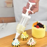 【CC】☇❡  8 pipe nozzles with syringe Plastic cream baking nozzle dispenser Icing pastry tips Pastry decoration tool