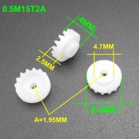 100ชิ้น/ล็อต0.5เมตร15ตันเฟืองพลาสติกคราวน์เกียร์0.5โมดูลัส15ฟันรูรับแสง2มม. 1.95มม. ลดเกียร์ Diy อุปกรณ์เสริมรุ่น * Fd911x100