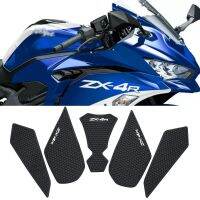 แผ่นสติกเกอร์ที่ยึดเข่าสำหรับ Kawasaki ZX4R ZX-4R ZX4 R 2023ถังเชื้อเพลิงรถมอเตอร์ไซค์