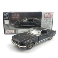 Maisto 1:24 Scale 1967 Ford Mustang GT Car Diecast Model Old Friends Series 532142