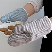 1Pc 19x26cm Striped Thicken Cotton Baking Tool Insulation Mitt Home Kitchen Microwave Oven Glove