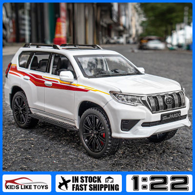 รถบรรทุกโมเดลรถยนต์แบบหล่อโลหะ1:22รถยนต์ Toyota Prado ORV สำหรับ Kids Toys ยานพาหนะงานอดิเรก