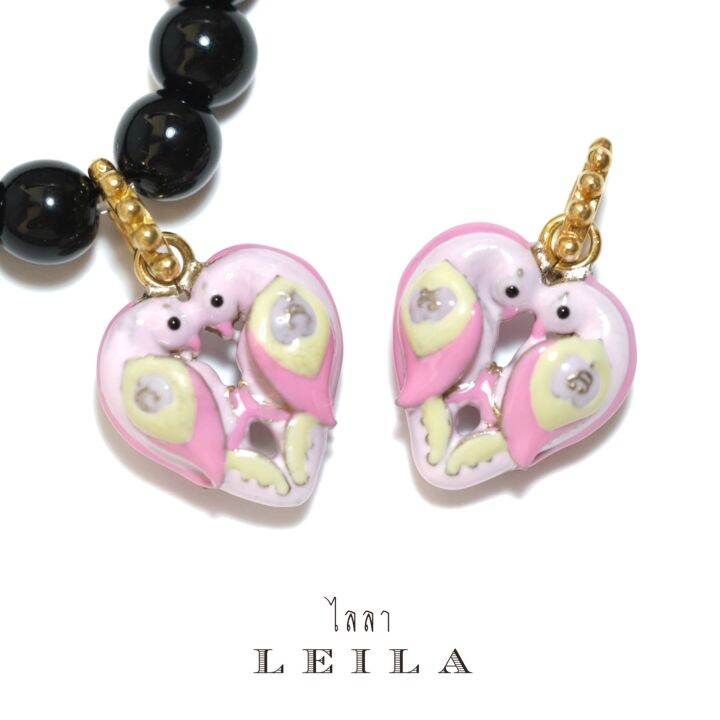 leila-amulets-สาลิกาคู่-baby-leila-collection-หัวชมพู-ปีกเหลือง-ห่วงห้อย-พร้อมกำไลหินฟรีตามรูป