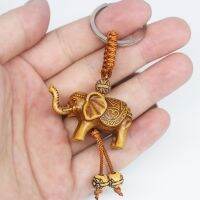 Women Men Lucky Wooden Elephant Carving Pendant Keychain Religion Chain Key Ring Keyring Jewelry Wholesale Cute Keychain