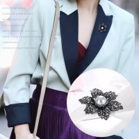 New Fashion Pearl Round Flower Brooch Accessories Fashion Ladies Jewelry Scarf Buckle Alloy Pearl Brooch