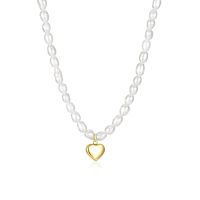 Trendy Stainless Steel Heart Pendant Necklace For Women White Freshwater Pearl Beads Chain Choker Party Jewelry Accessories