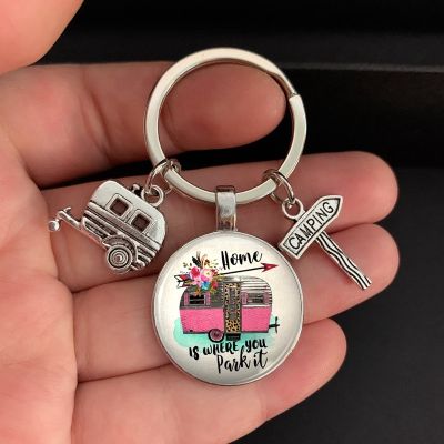 New/cute camper wagon keychain I love camping keychain trailer road sign keychain holiday travel souvenir gift