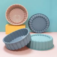 【hot】 Round Mousse Silicone Mold Two-color Baking Pan Bread Temperature Resistant Accessories ！