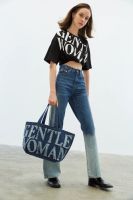 ?Best Seller ? กระเป๋า GENTLEWOMAN ✨ GW DENIM TOTE BAG : NAVY✨ กระเป๋ารุ่นนี้ทำจากผ้ายีนส์แท้ ใช้แมตช์ลุควันที่ใส่กางเกงยีนส์ ชุดยีนส์ ก็คือดีไปหมด ?