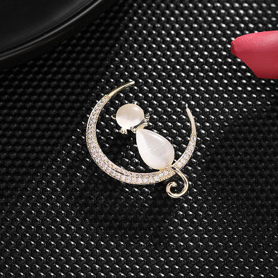 New High Quality Opal Crystal Design Moon Lovely Cat Temperament Womens Brooch Brooch Jewelry Luxury Cartoon Brooch