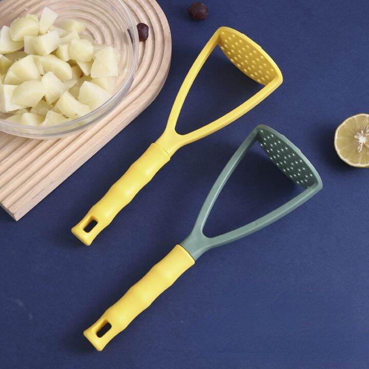 kitchen-potato-masher-carrot-press-mud-machine-garlic-crusher-baby-portable-manual-fruit-vegetable-food-processors-with-handle