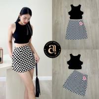 Aileen Set 2 ชิ้น เสื้อครอปมาพร้อมกับกระโปรง