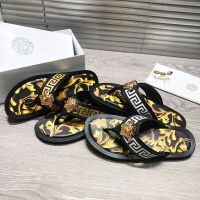 Versace้รองเท้าแตะหนังสำหรับผู้ชาย,รองเท้าแตะสไตล์ยุโรปพิมพ์ลายก้างปลาใหม่สำหรับฤดูร้อน