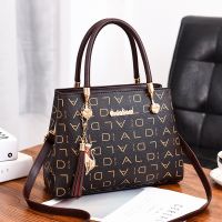 Long-term supply of 2021 female bag the new tide fashion bag middle-aged lady handbag mother one shoulder