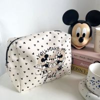 HOT★Disney Mickey Mouse Tas Kosmetik อะนิเมะการ์ตูน Minnie ผู้หญิง PU แบบพกพาแต่งหน้ากระเป๋าเดินทางกระเป๋าวันเกิดถุงซานตา