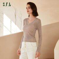 ▼ V-neck mercerized wool knit