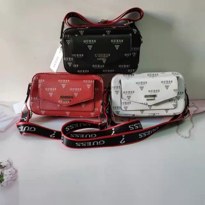 GUESS new European and American style simple solid color printed letter zipper shoulder bag Messenger camera bag