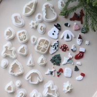 Mini Christmas Series Soft Polymer Clay Cutting Mold Handmade Earring Jewelry Pendant Cutter Clay Tools Cookie Cake Decorations Picture Hangers Hooks