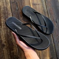 Mens summer flip-flops non-slip personalized trendy Korean style beach shoes for outer wear trendy mens sandals flip-flops outdoor sandals