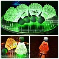 พร้อมส่ง ลูกแบด LED ลูกแบดพลาสติก​เรืองแสง, ลูกขนไก่เรืองแสง, ลูกแบดมินตัน​พลาสติกมีไฟกลางคืน ไฟเปลี่ยนสี