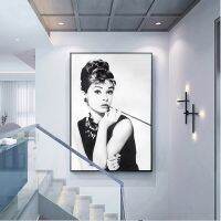 สีดำสีขาว Audrey Hepburn Portrait แต่งหน้าโปสเตอร์สมัยใหม่พิมพ์ภาพวาดผ้าใบ Wall Art ภาพ Modular สำหรับตกแต่งห้องนอน New