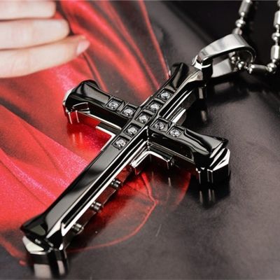 【CW】Fashionable Men Jesus Cross Zircon Necklace Gold Plated Cross Pendant Hip Hop Necklaces for Men Jewelry Party Anniversary Gift