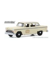 Greenlight 1/64 Exclusive Checker 1971 Checker Taxicab 30182