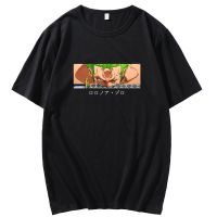 Roronoa Zoro Anime พิมพ์เสื้อยืดผู้ชายฤดูร้อนญี่ปุ่น Streetwear เสื้อยืดแขนสั้นผู้ชายแฟชั่นหลวมสบายๆ Tshirt ชายเสื้อ