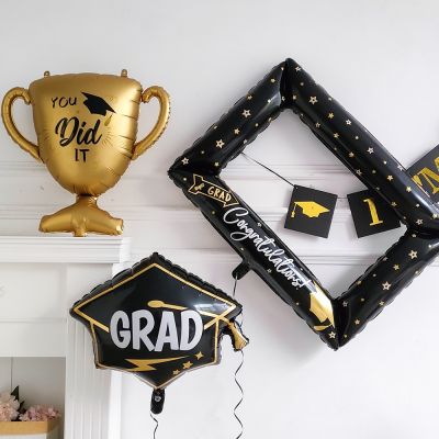 【CC】 2023 Class Graduation Balloons Inflatable Photo Frame Honer Cup Bachelor Cap Graduates Hat Foil Wall