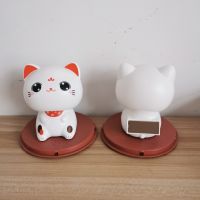 【LZ】♟  Waving Cat Waving Shaking Head Cat Decoração de Casa Bonito Decoração Solar Power Ornamento Do Carro Estatueta Da Boneca Decorações De Carro