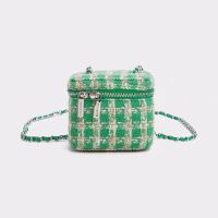 Woolen cloth cloth chain inclined shoulder bag of new fund of 2022 autumn winters is sweet retro mini bucket bag makeup bag