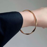 ◇ Zhou Jiatong money really alluvial gold bracelet mobius bracelet female money advanced sense of golden light luxury temperament young