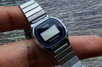 นาฬิกา Vintage มือสองญี่ปุ่น Casio  ระบบ Digital Vintage สายสแตนเลสแท้ สภาพดี ใช้งานได้ปกติ หน้าปัด 24mm