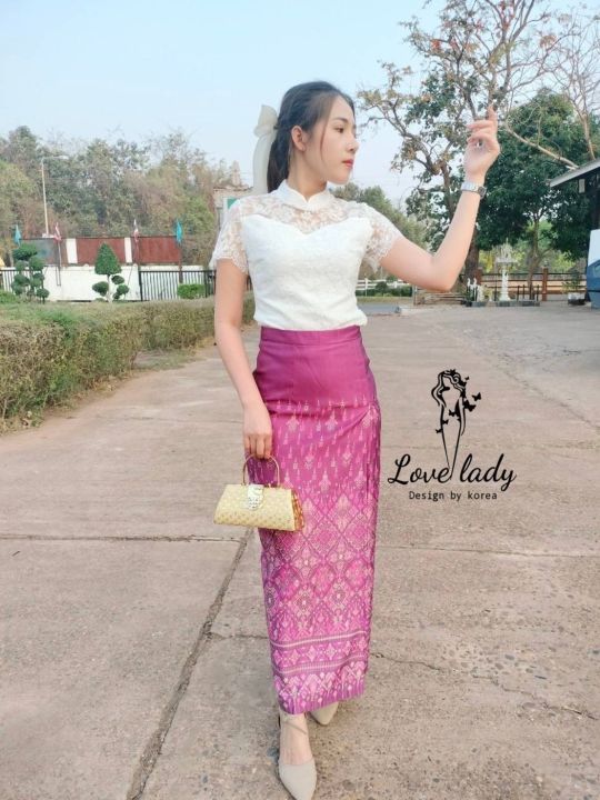 2xl-4xl-ส่งฟรี-ชุดไทย-งานป้าย-love-lady-เสื้อลูกไม้-ผ้าถุง-ชุดไทยประยุกต์-ชุดผ้าไทยไปงาน-ชุดไปงานบวช-ผญ-ชุดไทยผู้หญิง-ชุดเจ้าสาว