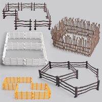 OozDec Miniature Fence Kit for Micro Landscapes with Props Realistic Animal Figure Farming Scene