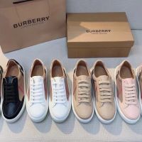 ฤดูร้อนใหม่ Burberryather เจาะหนังระบายอากาศได้รองเท้าผ้าใบลำลองรองเท้าผู้หญิงโจ๊กเกอร์รองเท้าสีขาวขนาดเล็ก