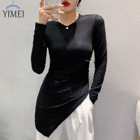 YIGE เสื้อยืดยาวปานกลางดีไซน์ทันสมัย2023ใหม่แขนยาวสไตล์ฤดูใบไม้ร่วงใหม่เสื้อแยกไม่สม่ำเสมอสำหรับผู้หญิง