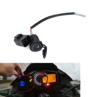 คาวาซากิเครื่องชาร์จ USB จักรยานจักรยานยนต์กับรีเลย์22A 12V สำหรับ Kawasaki Versys 650 1000 X300 X650นินจา400นินจา650 2014-2022