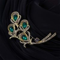 Vintage Green Cubic Zirconia Brooch Pin Phoenix Peacock Feather Brooches Pins Suit Clothing Accessories for Women Femme Bijoux