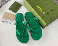 รองเท้าแตะ Guccii