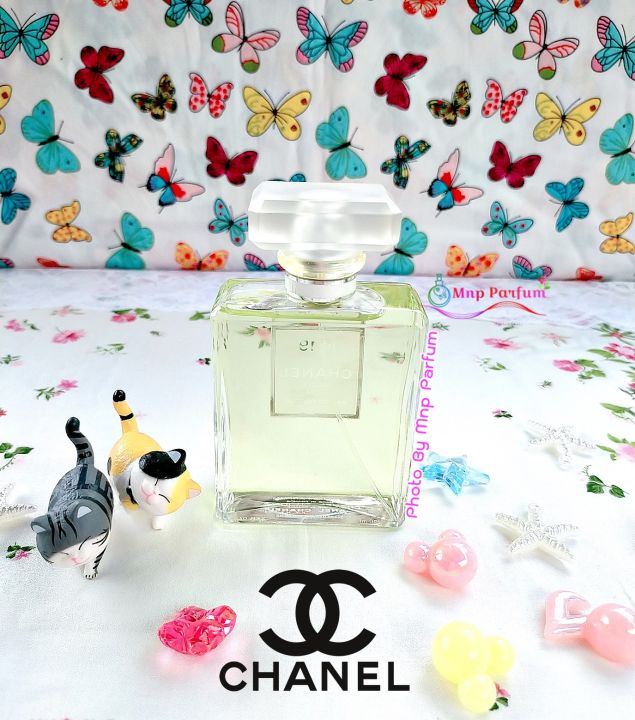 chanel-n-19-poudr-eau-de-parfum