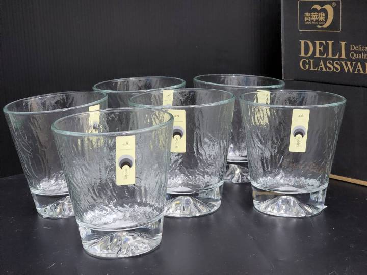 deli-glassware-แก้วน้ำสลักลาย-แก้วมัค-เนื้อหนา-สลักลายสวยงาม-สำหรับใส่เครื่องดื่มร้อนเย็น-ช่วยลดอุณหภูมิขณะถือ-และไม่ลื่น-ขนาด-250-ml-rj134ro09