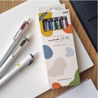 ปากกา ปากกาเจล หัว 0.38 มม. รุ่น  Vintage Color  เซท 5 สี Uniball One Gel Ink Pen ราคาต่อ 1 เซท