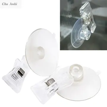 Suction cup deals with plastic clip