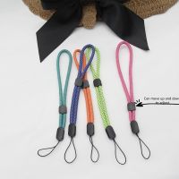 Fashion Personality Color Short Wrist Rope Phone Lanyard Phone Case Adjustable Length Strip For Iphone 13 12 Pro Samsung Xiaomi Phone Charms