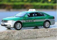 A1:32 Volkswagen Passat Taxi Cab สำหรับ Diecast โลหะผสมได้รับใบอนุญาตคอลเลกชันรถดึงกลับของเล่นรถ F96M