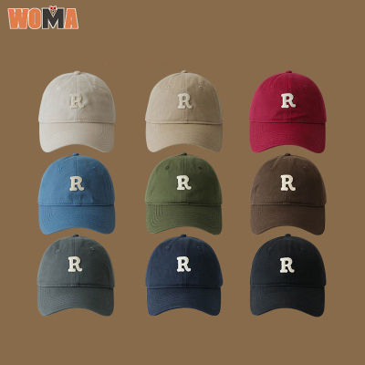 WOMA  เครื่องหมายตัวอักษรหมวกเบสบอลหัวใหญ่รอบๆมันบางและเป็นหมวกกีฬาโจ๊กเกอร์ตัวเล็ก